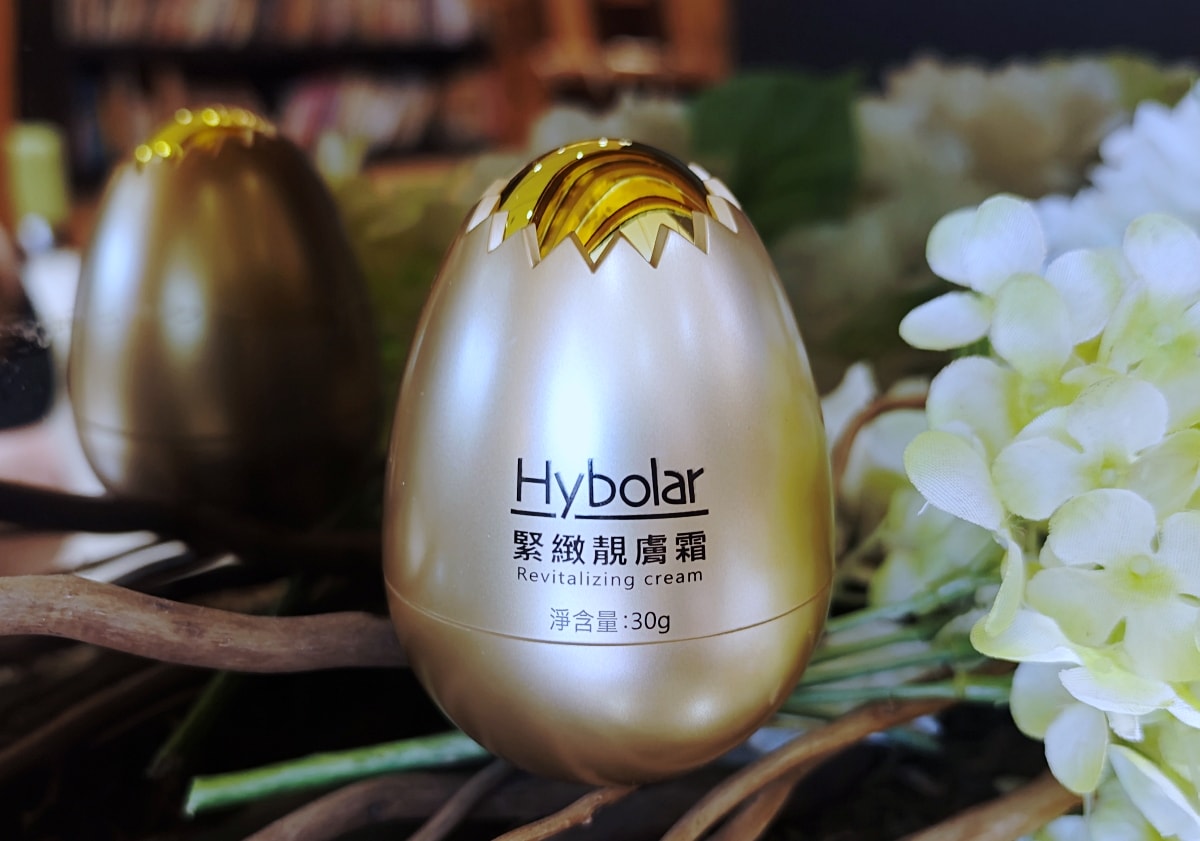 縮時保養的高級感！Hybolar 金箔緊緻靚膚霜、生物纖維眼膜：打造發光偽素顏的秘密武器