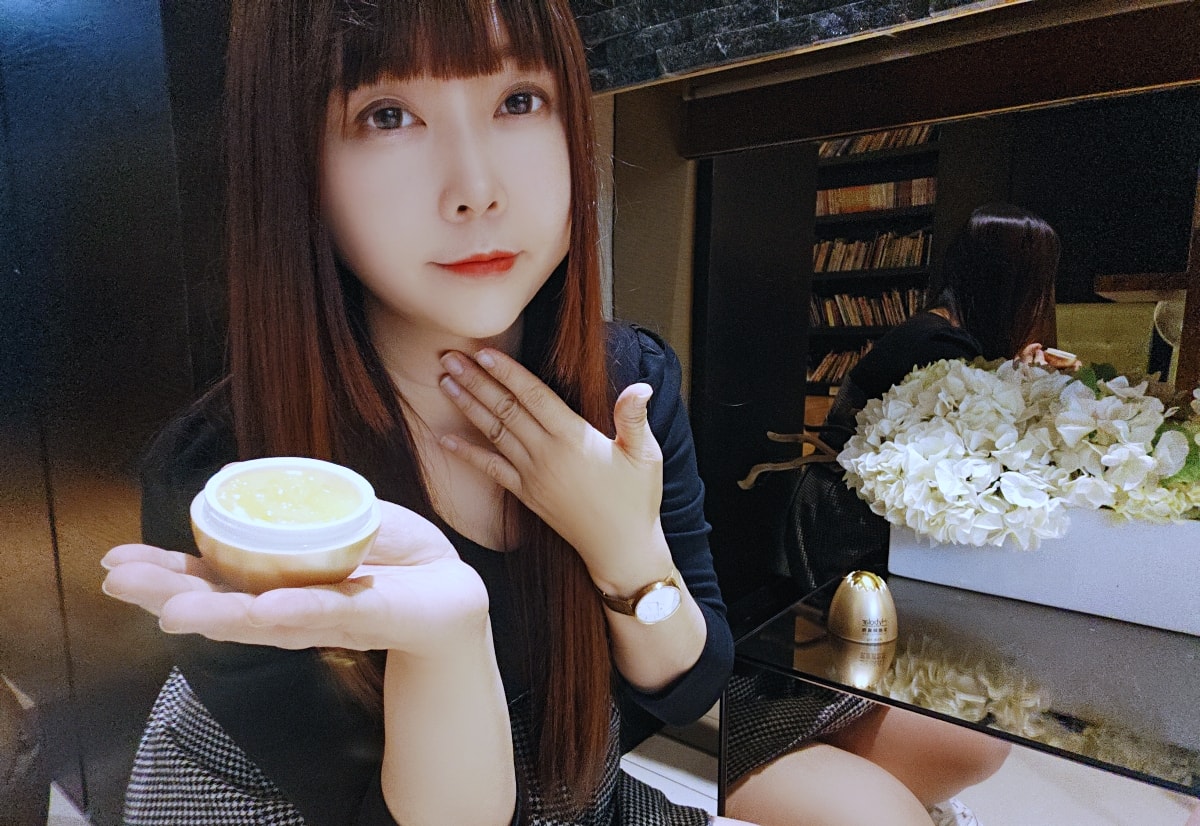 縮時保養的高級感！Hybolar 金箔緊緻靚膚霜、生物纖維眼膜：打造發光偽素顏的秘密武器