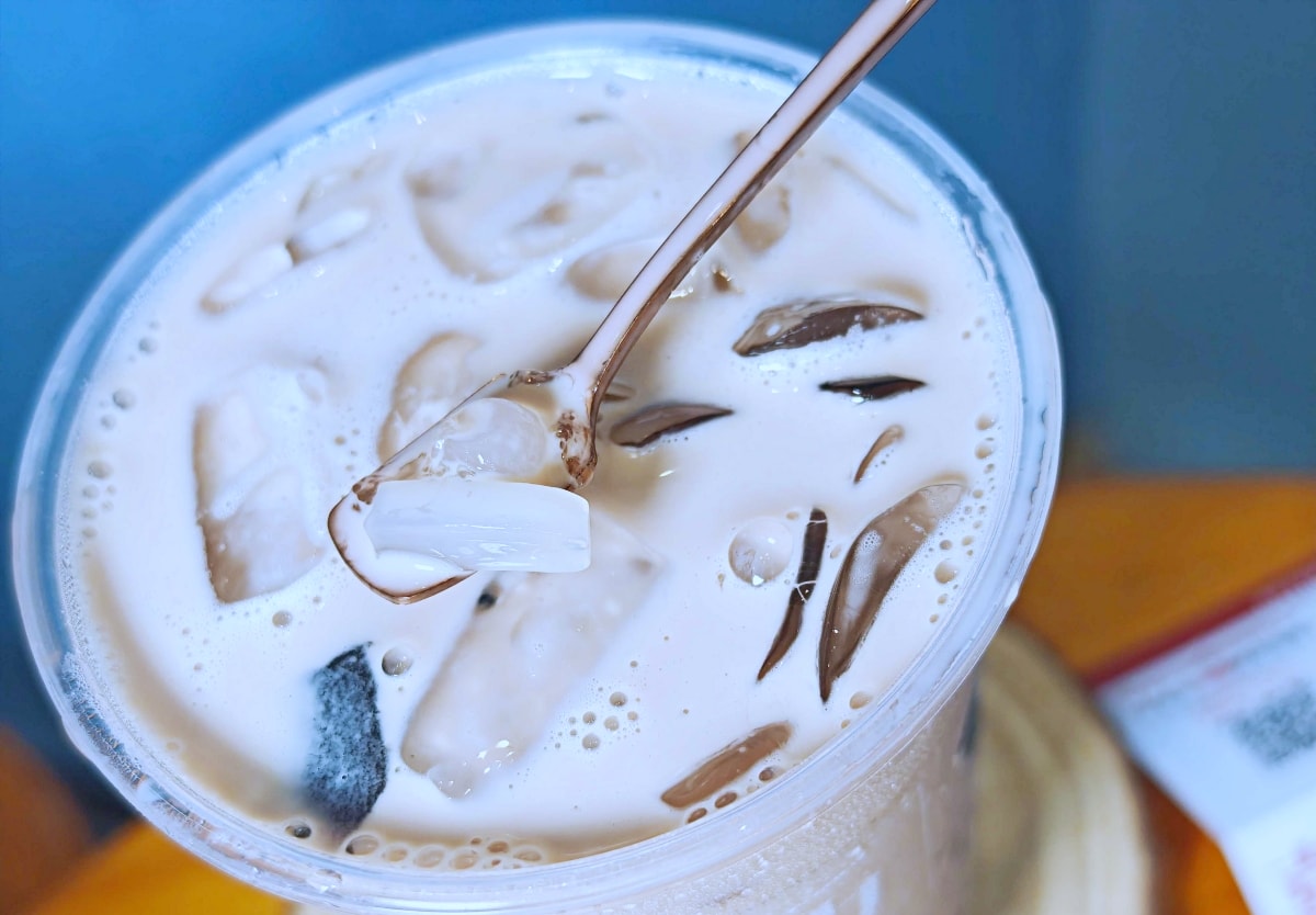 [苗栗竹南美食推薦]喜力茶飲-在地人必喝手搖飲，濃郁大甲芋頭牛奶與爆量配料「還想再一杯」！