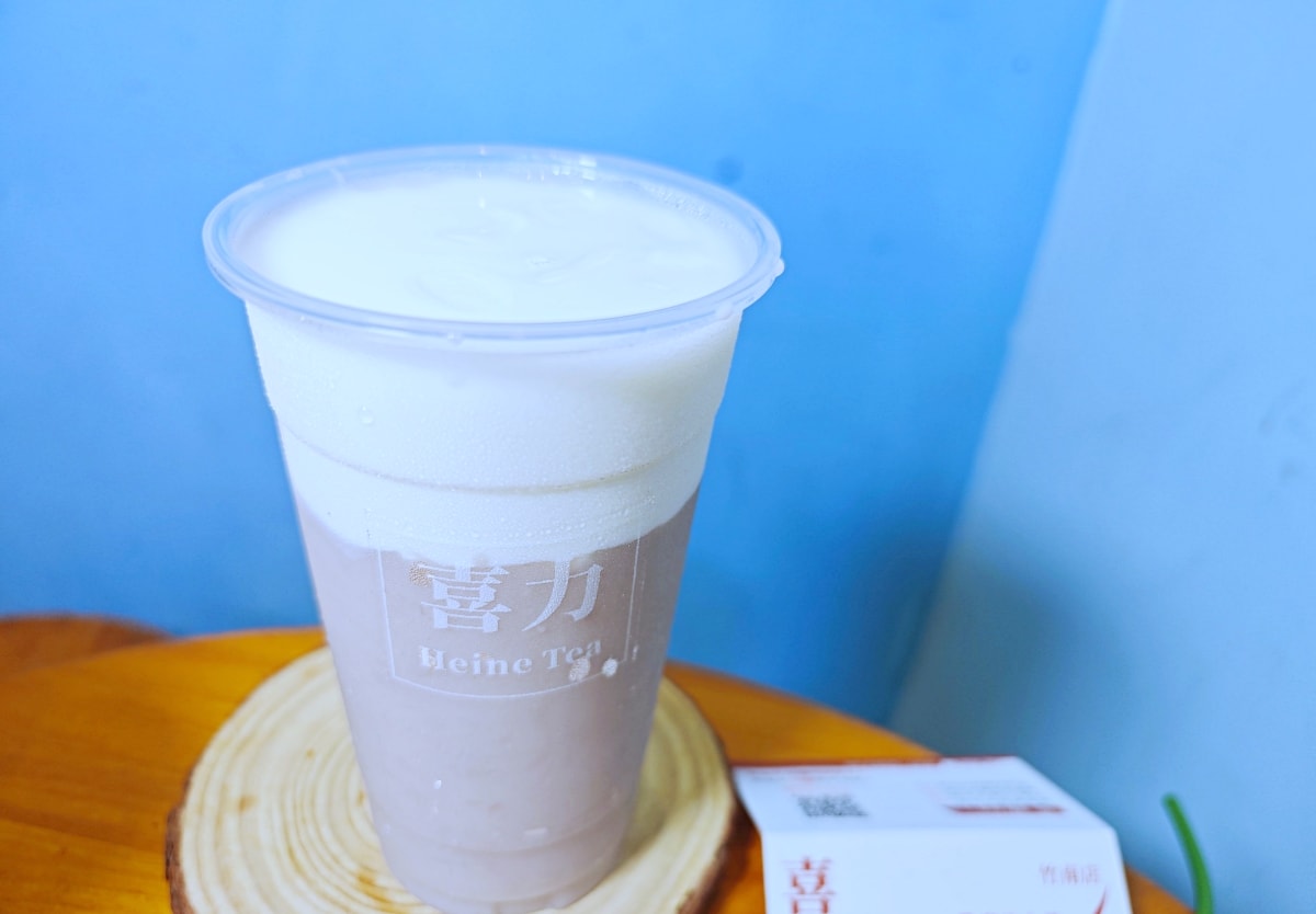 [苗栗竹南美食推薦]喜力茶飲-在地人必喝手搖飲，濃郁大甲芋頭牛奶與爆量配料「還想再一杯」！
