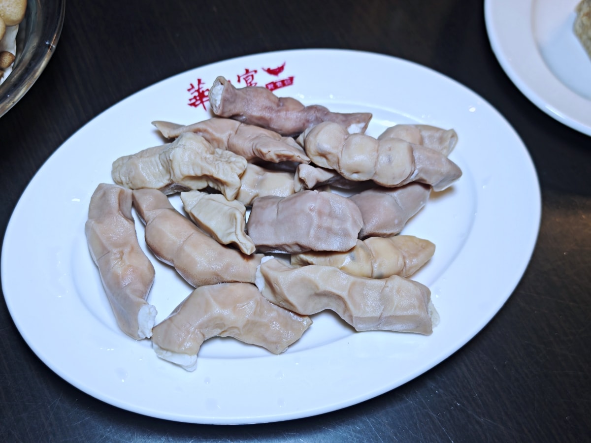 跨越時光的朱紅盛宴：平鎮「華川宴」——鼎中之美的老派浪漫