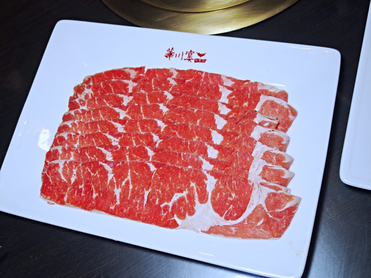 跨越時光的朱紅盛宴：平鎮「華川宴」——鼎中之美的老派浪漫