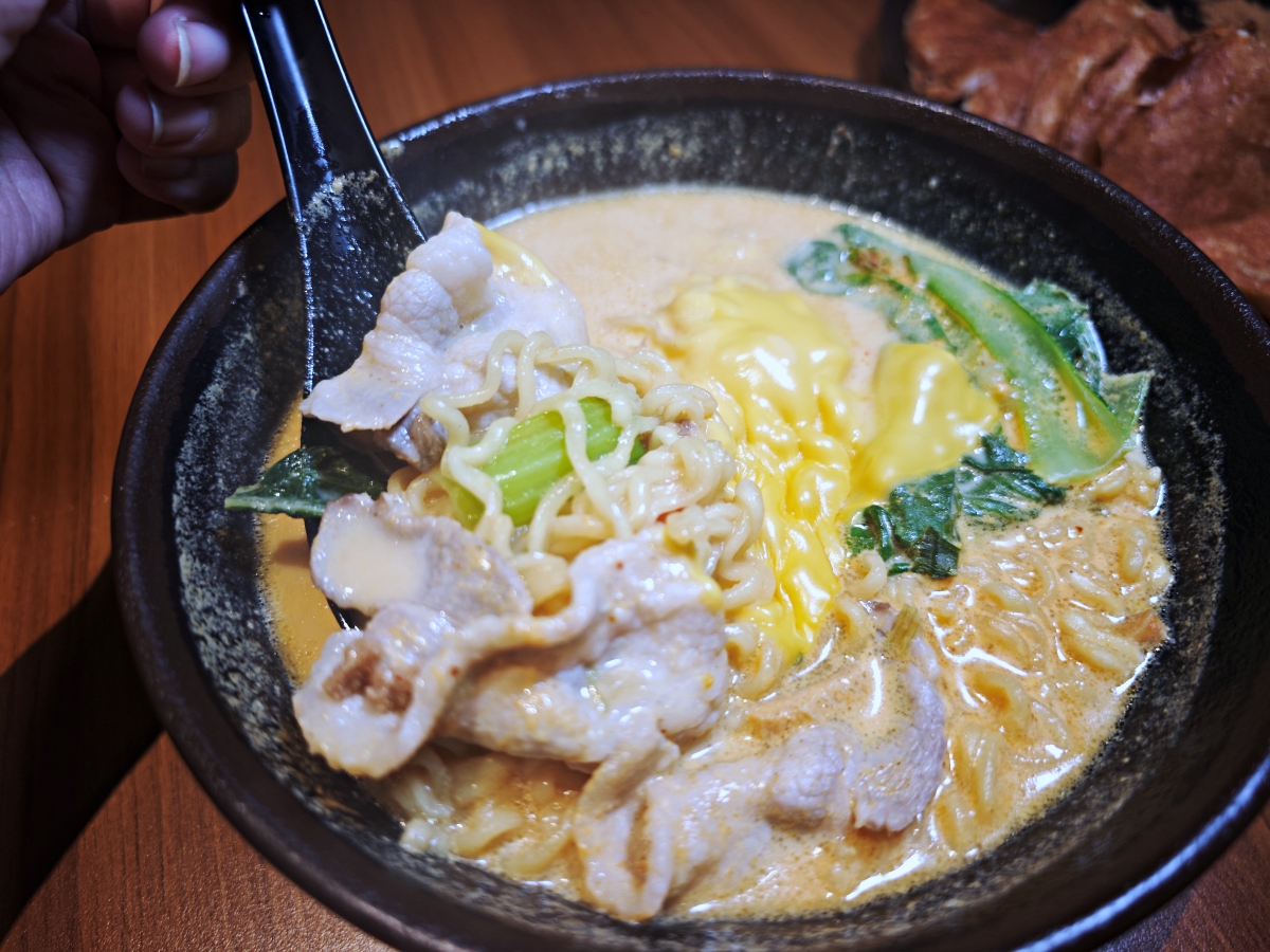 【桃園深夜食堂】柒息地：熬製五小時的職人神醬，與 19 元起的人情味串燒