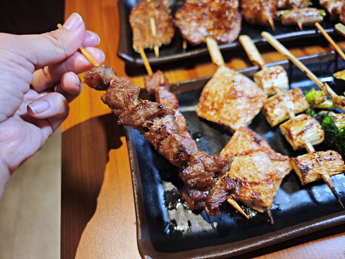【桃園深夜食堂】柒息地：熬製五小時的職人神醬，與 19 元起的人情味串燒