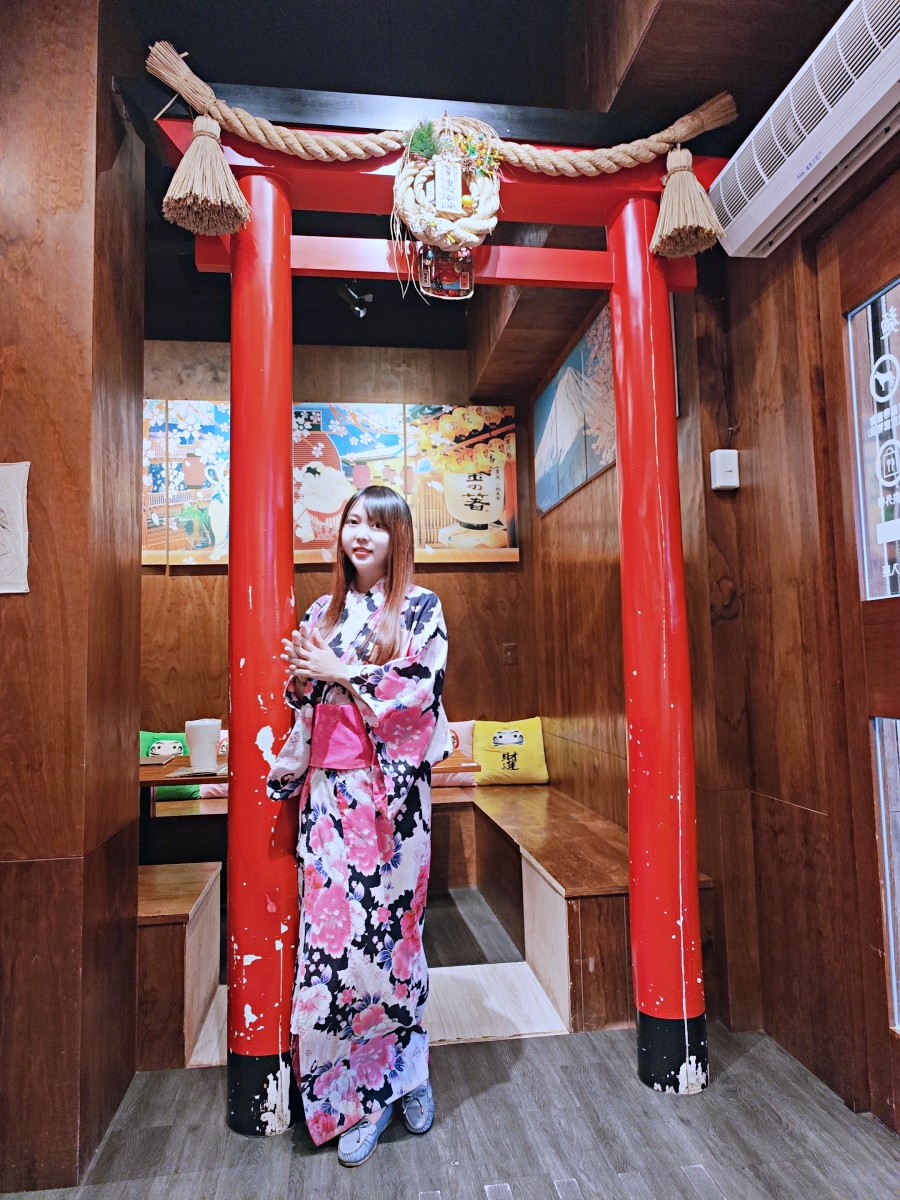 宜蘭羅東日式拉麵推薦|一心拉麵,彷彿走進日本街頭!櫻花、鳥居、浴衣免費體驗,職人熬煮濃郁湯頭 - 第13張圖 宜蘭羅東日式拉麵推薦|一心拉麵,彷彿走進日本街頭!櫻花、鳥居、浴衣免費體驗,職人熬煮濃郁湯頭