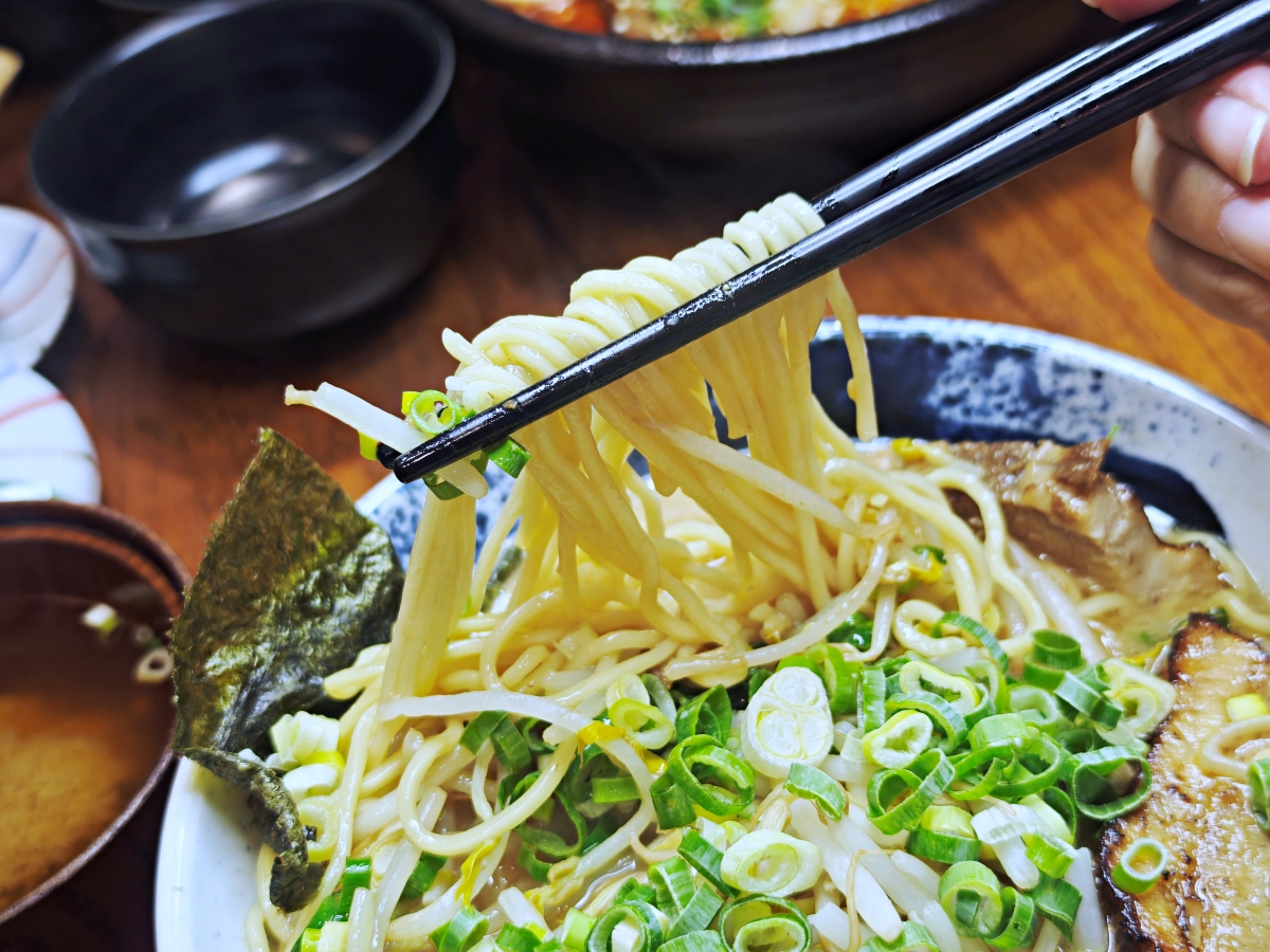 宜蘭羅東日式拉麵推薦|一心拉麵,彷彿走進日本街頭!櫻花、鳥居、浴衣免費體驗,職人熬煮濃郁湯頭 - 第35張圖 宜蘭羅東日式拉麵推薦|一心拉麵,彷彿走進日本街頭!櫻花、鳥居、浴衣免費體驗,職人熬煮濃郁湯頭