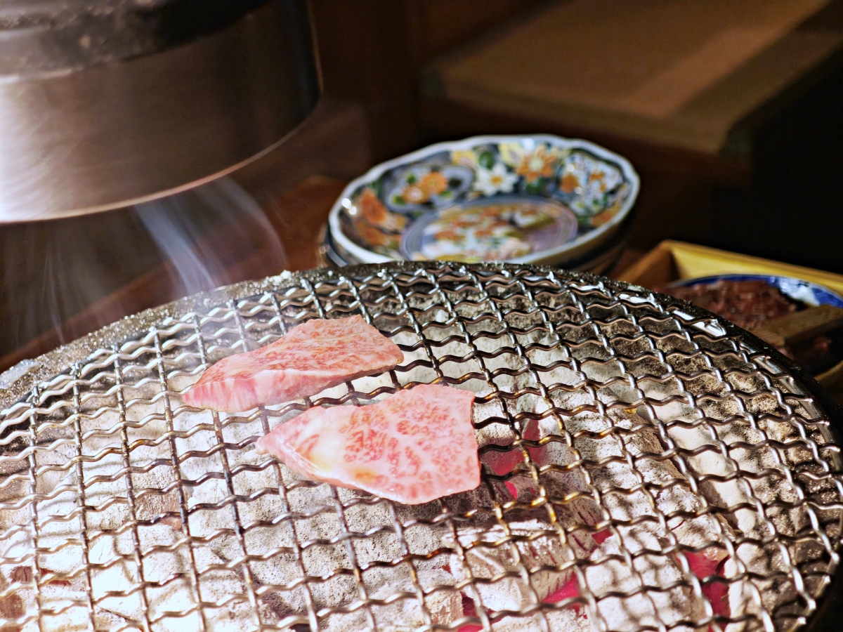 【台北東區燒肉推薦】三樵炭火燒肉:秒飛日本東京! - 第33張圖 【台北東區燒肉推薦】三樵炭火燒肉:秒飛日本東京!