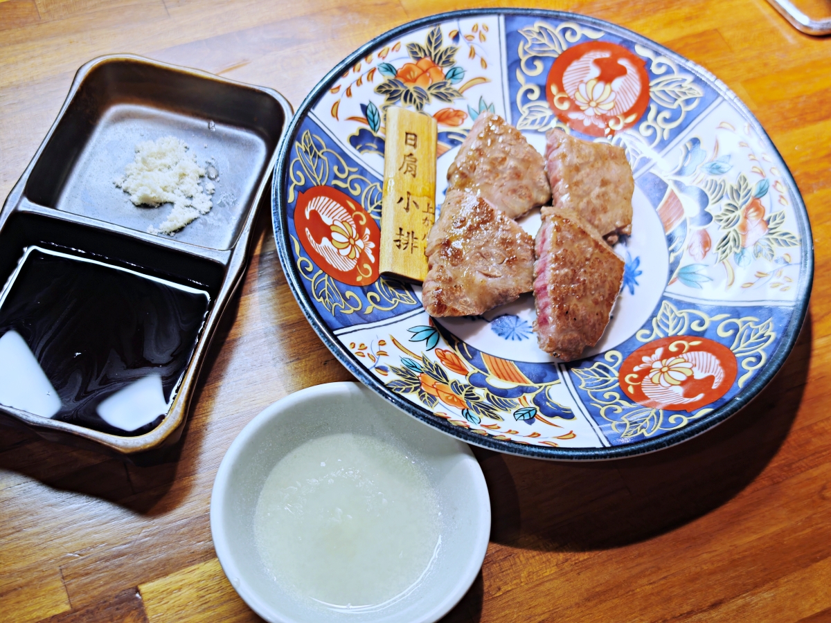 【台北東區燒肉推薦】三樵炭火燒肉：秒飛日本東京！
