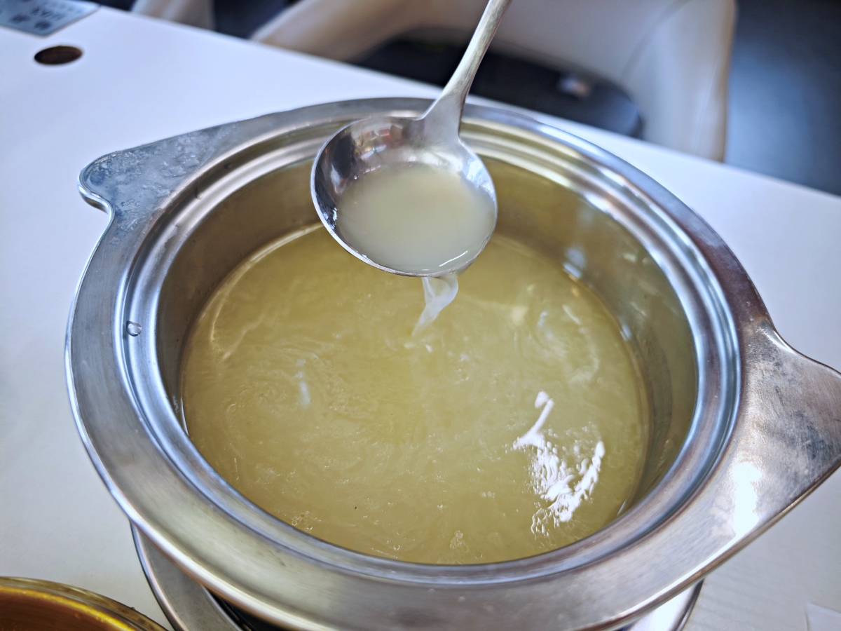 礁溪火鍋推薦｜動涮溫體涮涮鍋！每日新鮮直送溫體肉、現熬真材實料湯頭，海鮮肉品與自助吧一次滿足