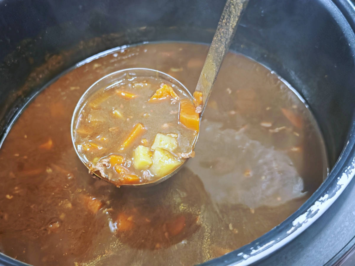 礁溪火鍋推薦｜動涮溫體涮涮鍋！每日新鮮直送溫體肉、現熬真材實料湯頭，海鮮肉品與自助吧一次滿足