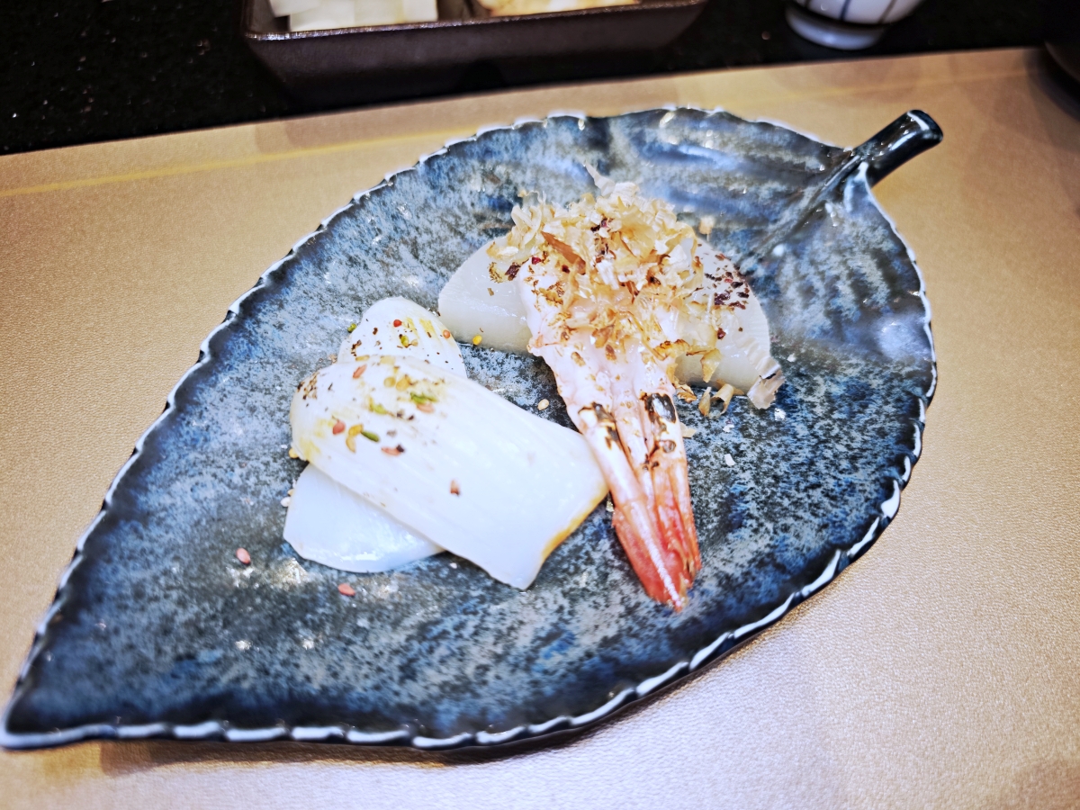 明水然樂板橋店｜2026全新樂御宴開箱 活龍蝦、日本海膽、南非活鮑魚、A5和牛一次滿足！高CP值無菜單鐵板燒推薦