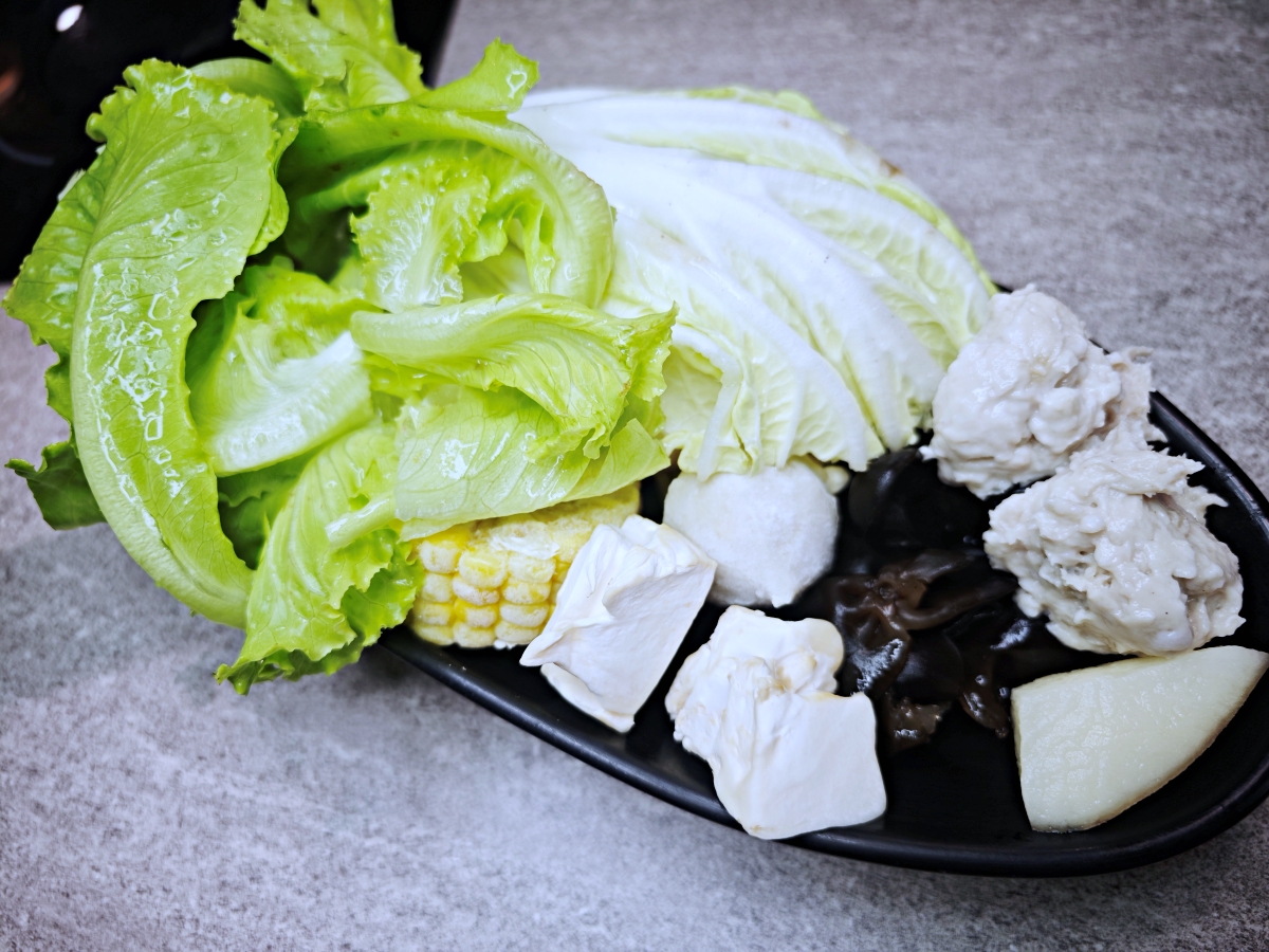 🔥台北美食推薦-新台式火鍋霸主！ 狂一鍋：爆炒香氣、極致CP值，聚餐首選~
