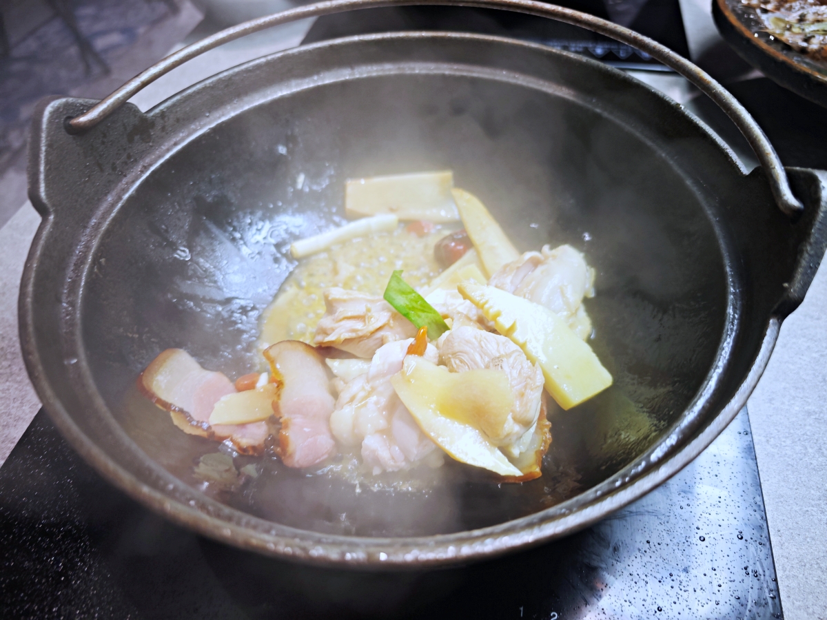 🔥台北美食推薦-新台式火鍋霸主！ 狂一鍋：爆炒香氣、極致CP值，聚餐首選~