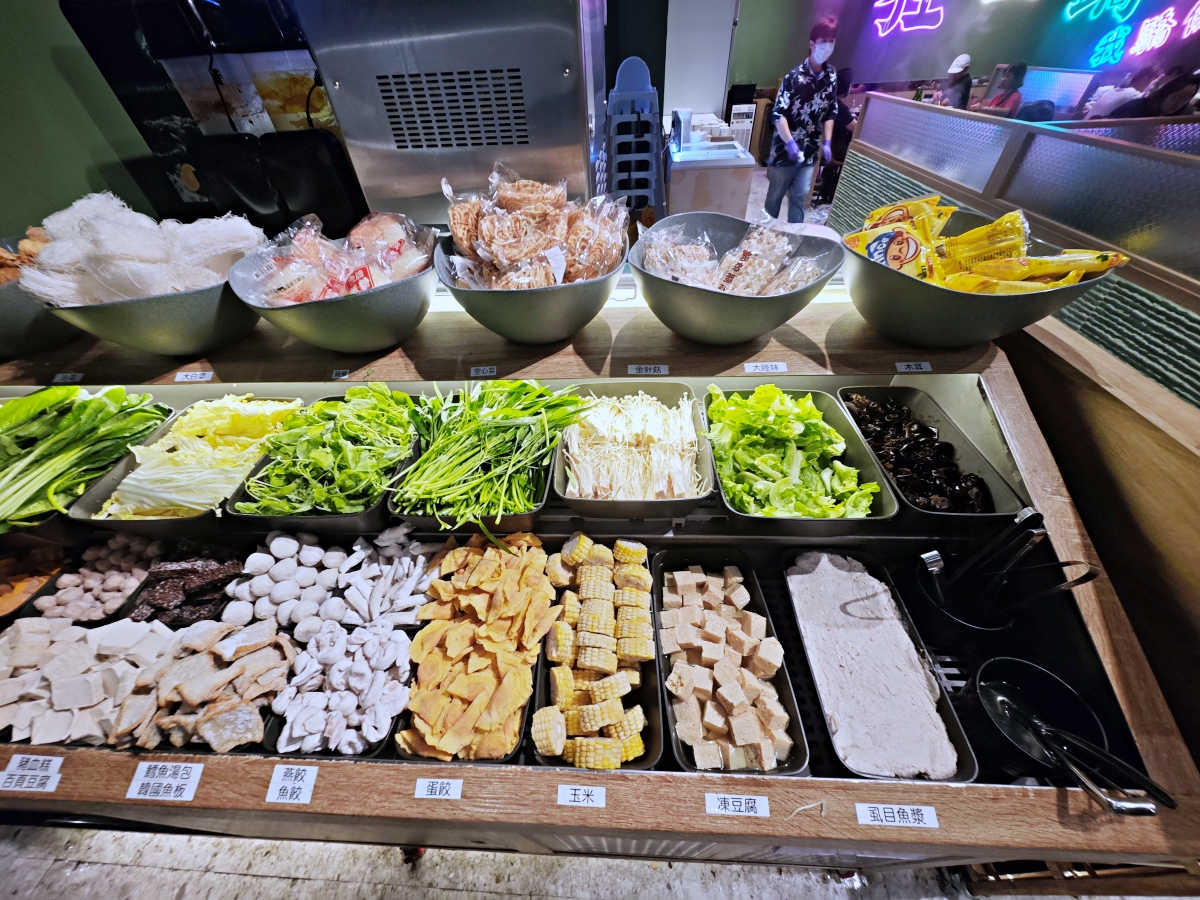 🔥台北美食推薦-新台式火鍋霸主！ 狂一鍋：爆炒香氣、極致CP值，聚餐首選~