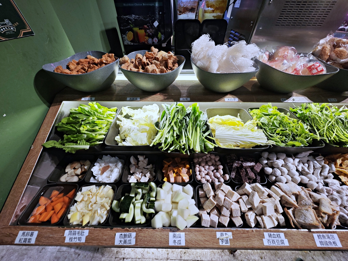 🔥台北美食推薦-新台式火鍋霸主！ 狂一鍋：爆炒香氣、極致CP值，聚餐首選~
