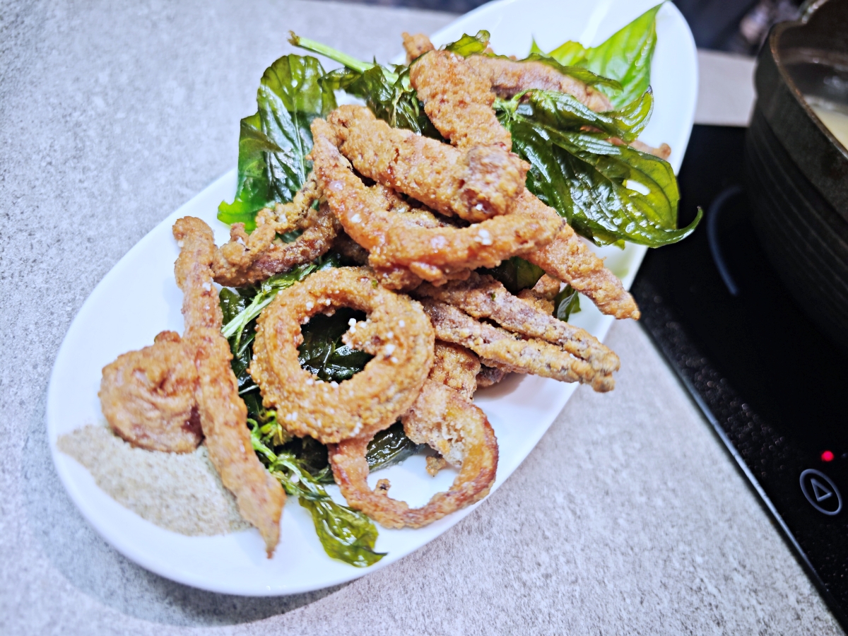 🔥台北美食推薦-新台式火鍋霸主！ 狂一鍋：爆炒香氣、極致CP值，聚餐首選~