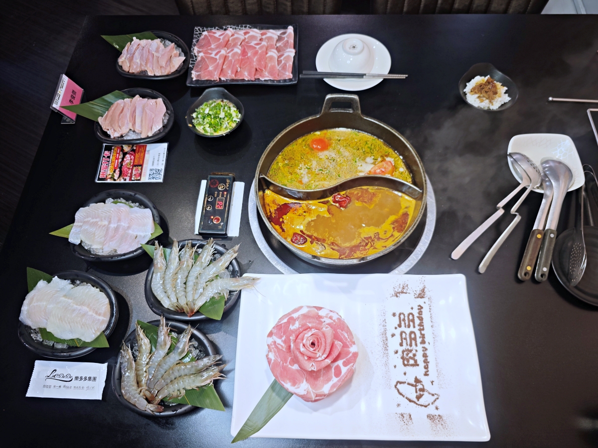 ✨ 網路溫度計蟬聯5年冠軍 ✨ 台灣火鍋第一品牌「肉多多火鍋三峽店」爆炒神湯與超強會員禮全攻略! - 第8張圖 ✨ 網路溫度計蟬聯5年冠軍 ✨ 台灣火鍋第一品牌「肉多多火鍋三峽店」爆炒神湯與超強會員禮全攻略!