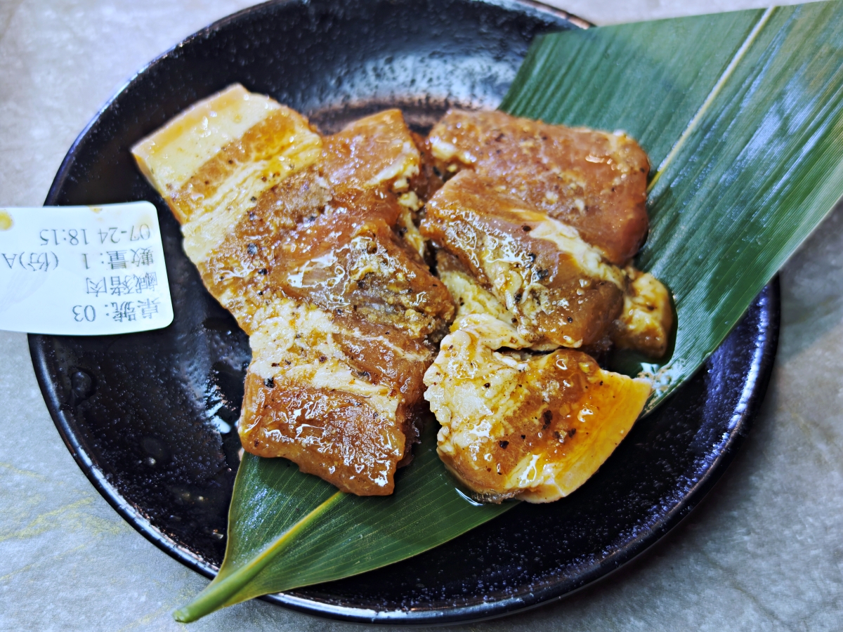 [三柒燒肉專門店桃園中華店] 桃園火車站燒肉吃到飽推薦！A5和牛與頂級海鮮一次滿足，聚餐新選擇
