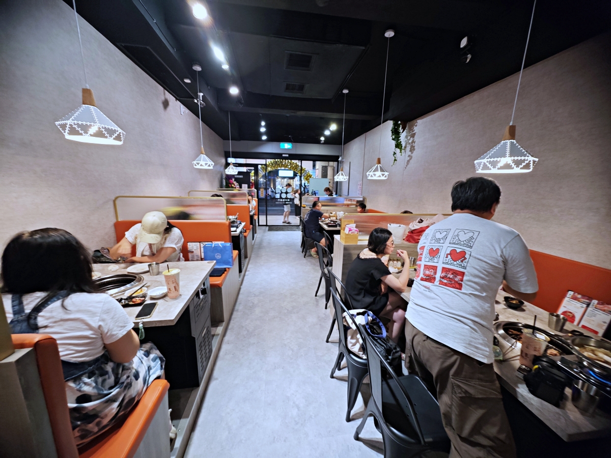 [三柒燒肉專門店桃園中華店] 桃園火車站燒肉吃到飽推薦！A5和牛與頂級海鮮一次滿足，聚餐新選擇
